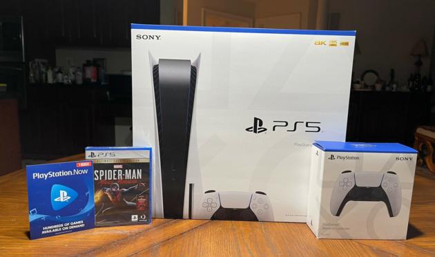 PS5 PlayStation 5 Console Disc Bundle - Spider-Man, Controller 