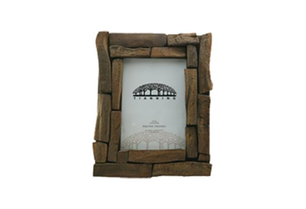 Custom Art Frames: customised to your needs with premium quality and novel design  Let us work for y