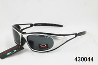 Oakley sunglass in www.capshunting.com