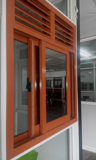 Uganda Single Glazed Glass Panel Anodised