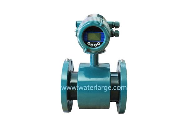 Battery powered electromagnetic water meter