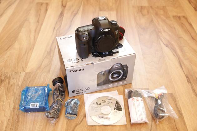Canon EOS 5D Mark III Digital Camera