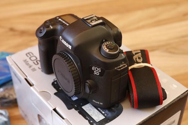 Canon EOS 5D Mark III Digital