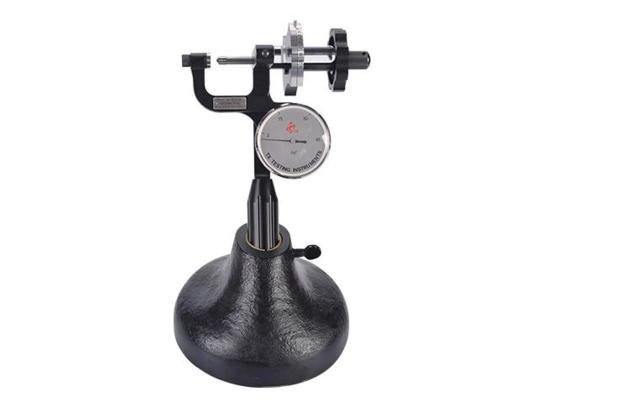 Rockwell Hardness Tester