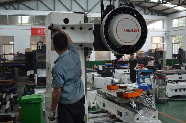 CNC Milling Machine Vmc650 Vertical Machining