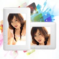 4.7” TFT touch screen ebook reader