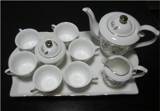 Golden Porcelain Coffee Set with Tray