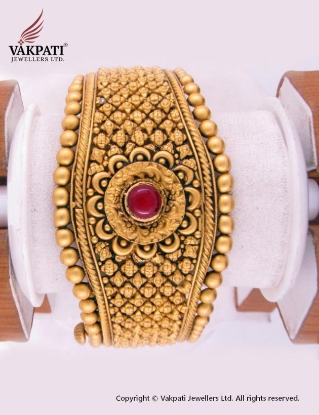 22k Gold Antique Kada