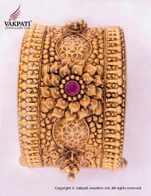 22k Gold Antique Rubi Kada (1 pc)