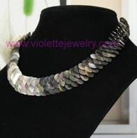 black shell necklace