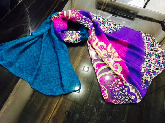DESIGNER SCARVES