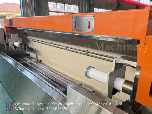 Rotogravure cylinder loading machine