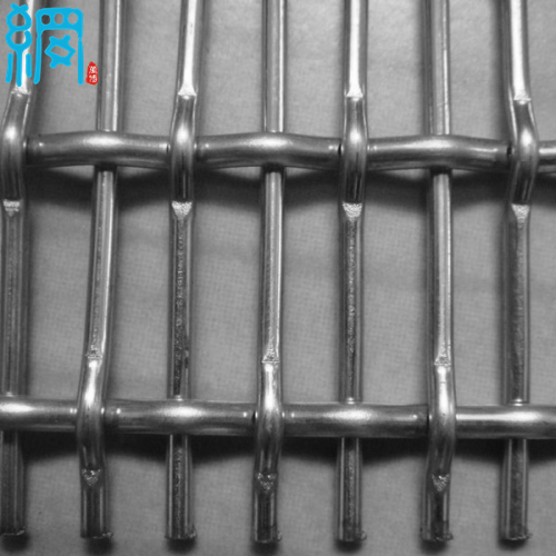 Slot hole crimped wire mesh with rectangular opening