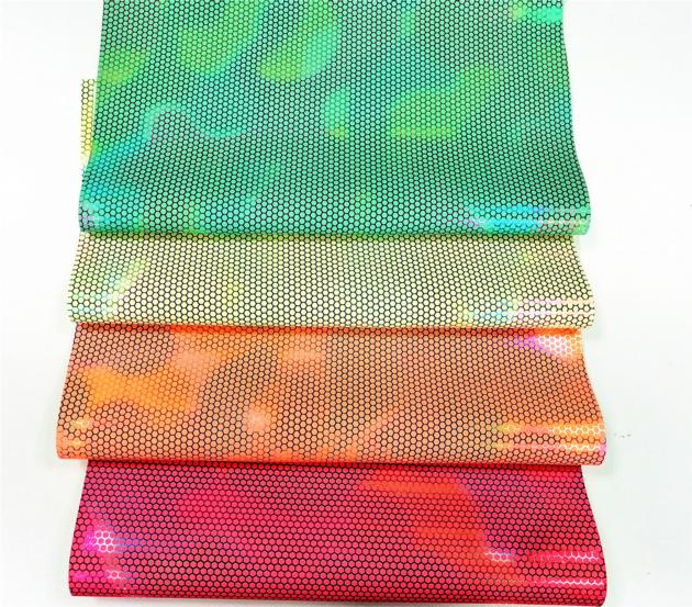 BH5135 Luminous Shining Honeycomb Print With Cotton Backing 1.0mm*54"