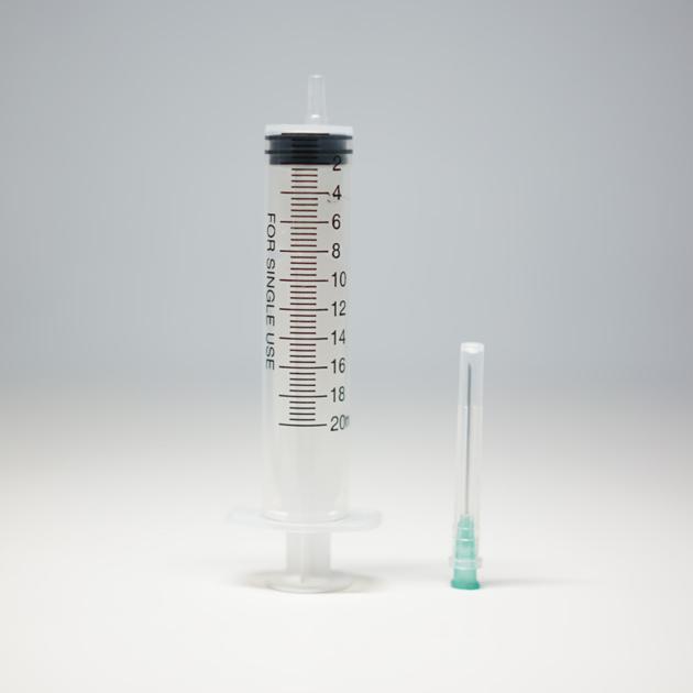 20 medical disposable syringes