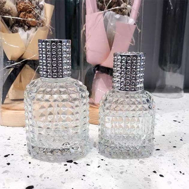 customized perfume bottles , good quality good price, samples on stock