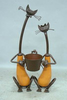 lawn and garden ornaments