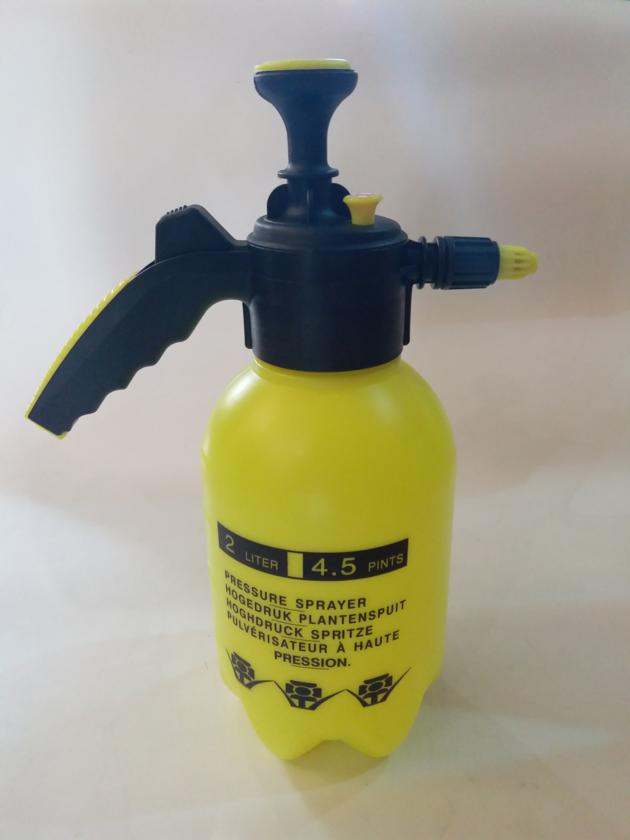 yellow mini 2L hand pump sprayer