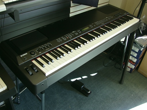 Digital Stage Piano - Trade Online