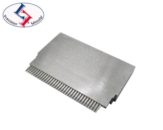 China Custom Precision Connector Mold Part