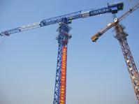 Self raising flat-top tower crane XCP330