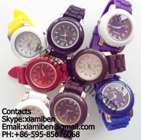 2011 fashion colorful silicone rubber plastic watches