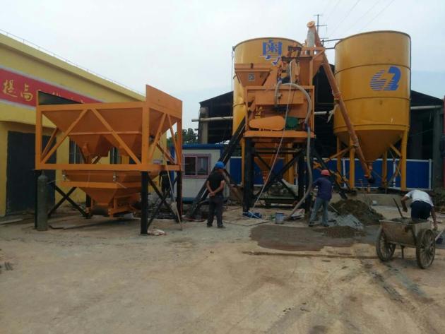 180m­/h Concrete Mixing Plant