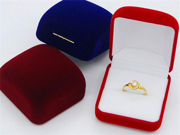 Luxury engagement/wedding rings jewelry box manufacturer