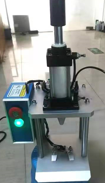 Semi Automatic Cigarette Holder Press Machine