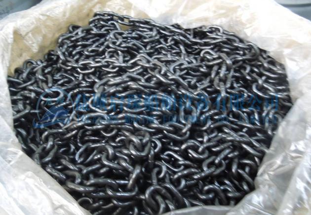 Heavy duty painted black G80 lifting chain