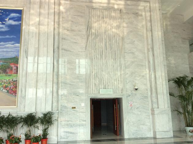 Beautiful High Polished Vemont Grey Marble