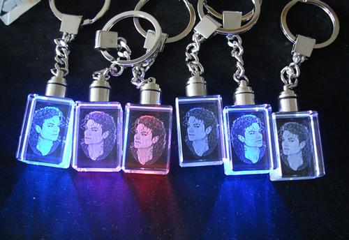 LED light crystal glass keychain keyring for promotional gifts