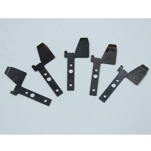 44426602 Universal AI 5.0 knives and forks
