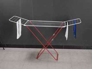 CLOTHES DRYER