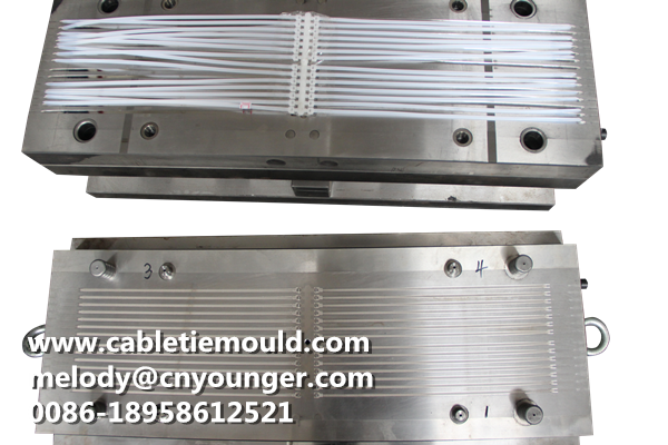 Panel Fastener Mould