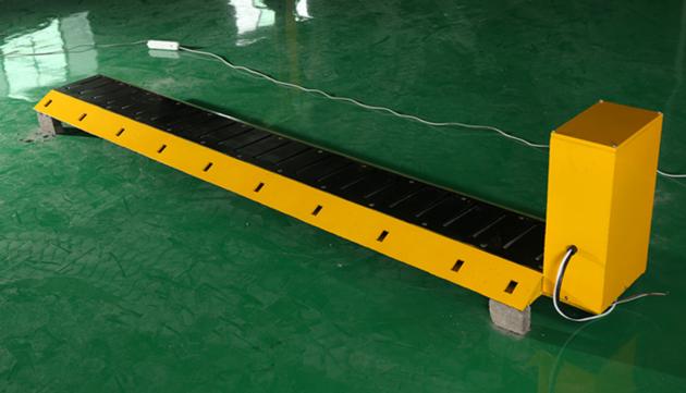 wholesale price factory supply automatic tyre spikes, automatic tyre spikes, vehicle spike barrier