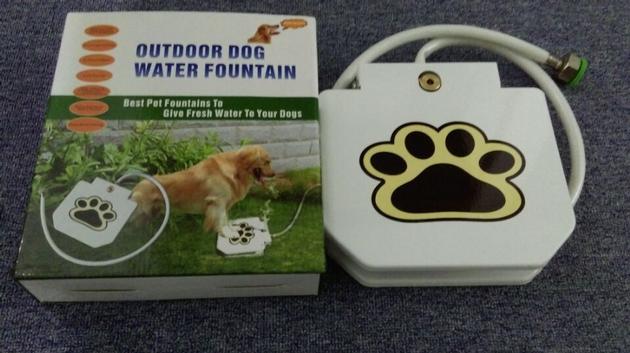 Outdoor/Indoor Puppy Paws Fountain Automatic Pets Drinking Water Fountain