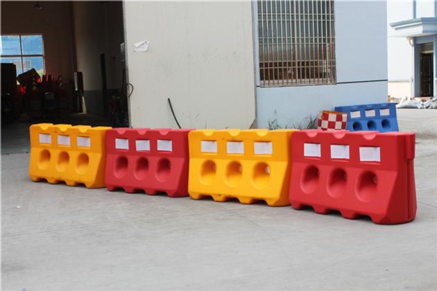 2017 Hot Sale Type Plastic Barricade