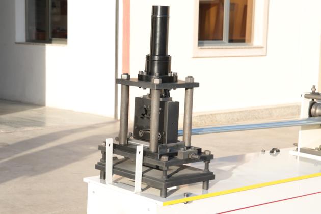 YCL130 FLAT Roller Shutter Slat Forming