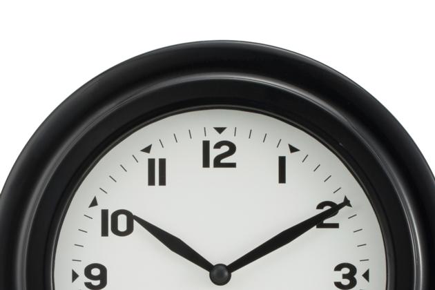 9 Inches Iron Wall Clock