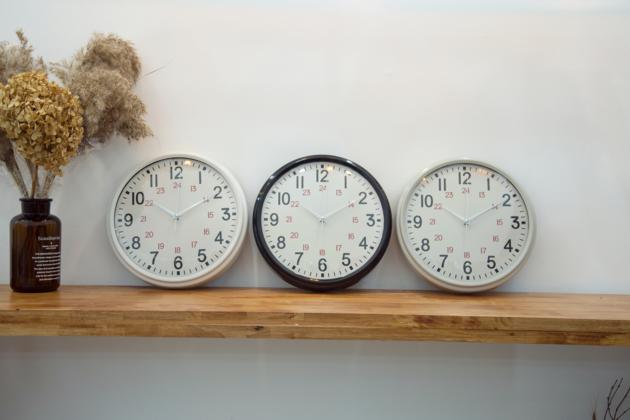 12 Inches Metal Wall Clock