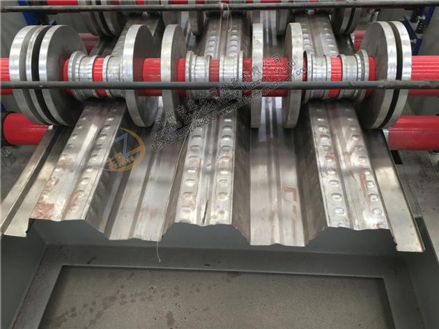 Floor Deck Roll Forming Machine
