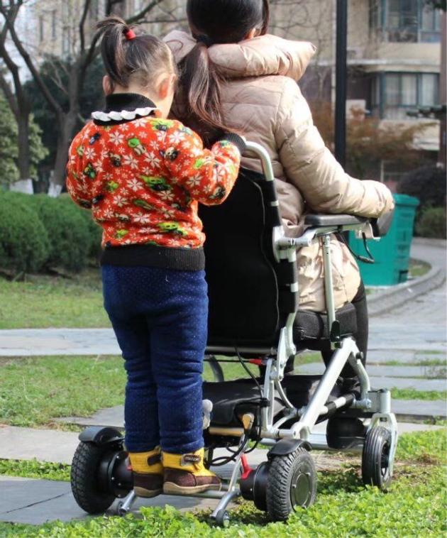Compact Electric Wheelchair