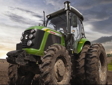4 WD Tractor