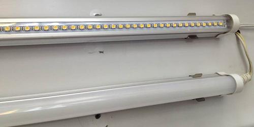 led t8